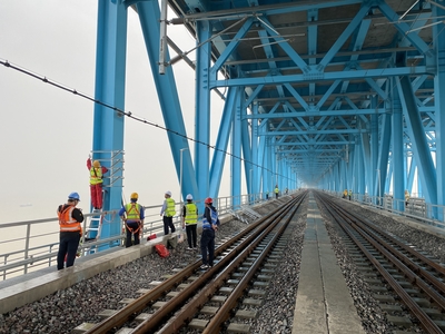 中天科技新型5G漏纜賦能滬蘇通長江公鐵大橋，實(shí)現(xiàn)5G網(wǎng)絡(luò)全覆蓋